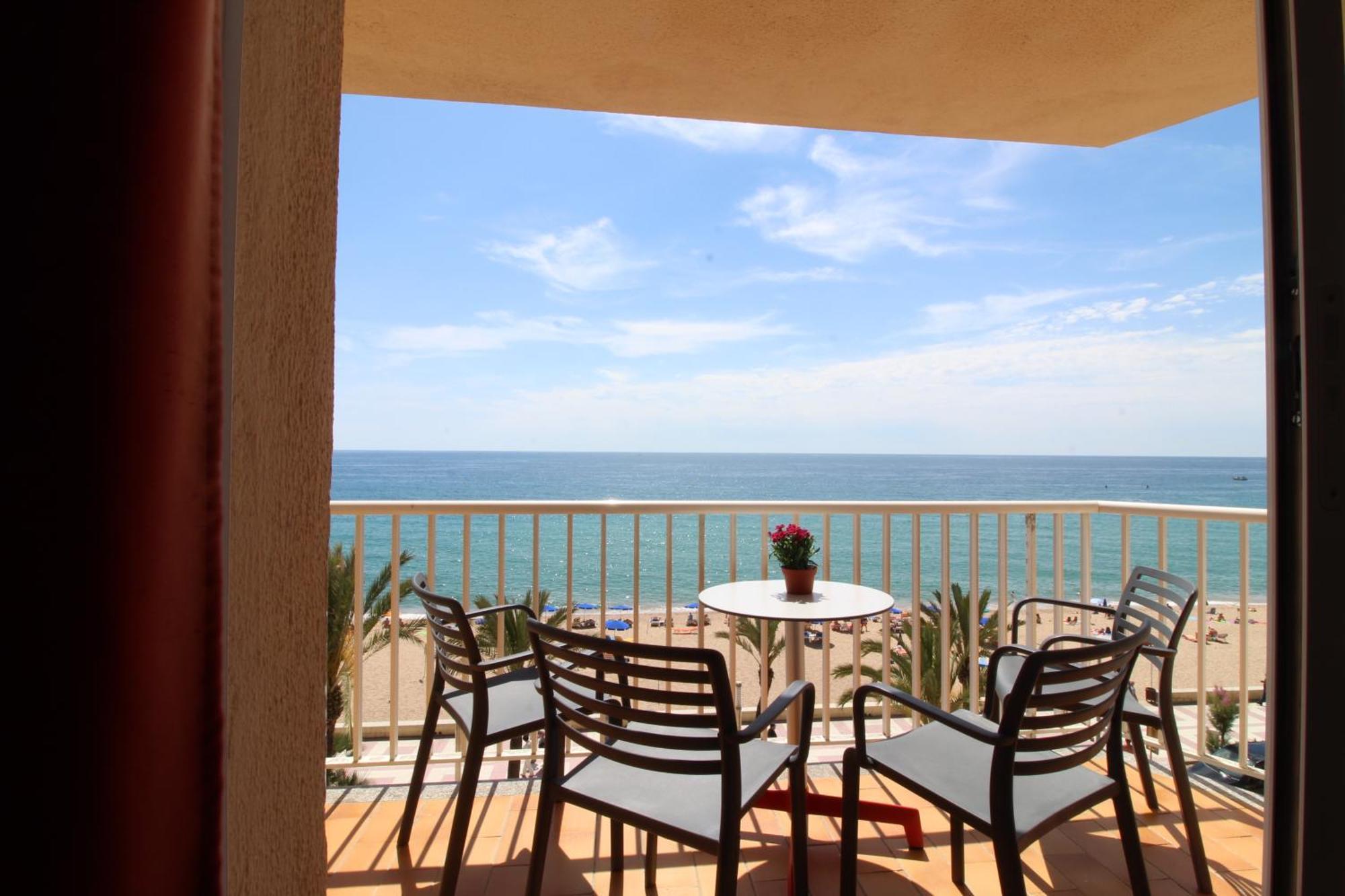 Apartaments El Sorrall Blanes Chambre photo